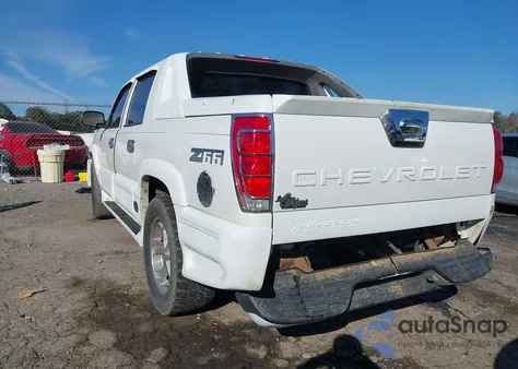 2005 Chevrolet Avalanche 1500 Z66 z USA, uszkodzony, nr VIN 3GNEC12Z55G160464